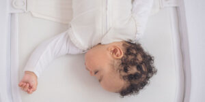 Read more about the article What to Do If Baby Is Rolling Over in Sleep